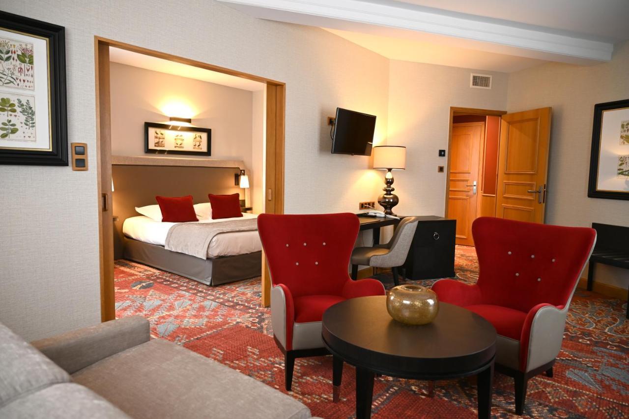 Hotel Le Rempart Турню Экстерьер фото