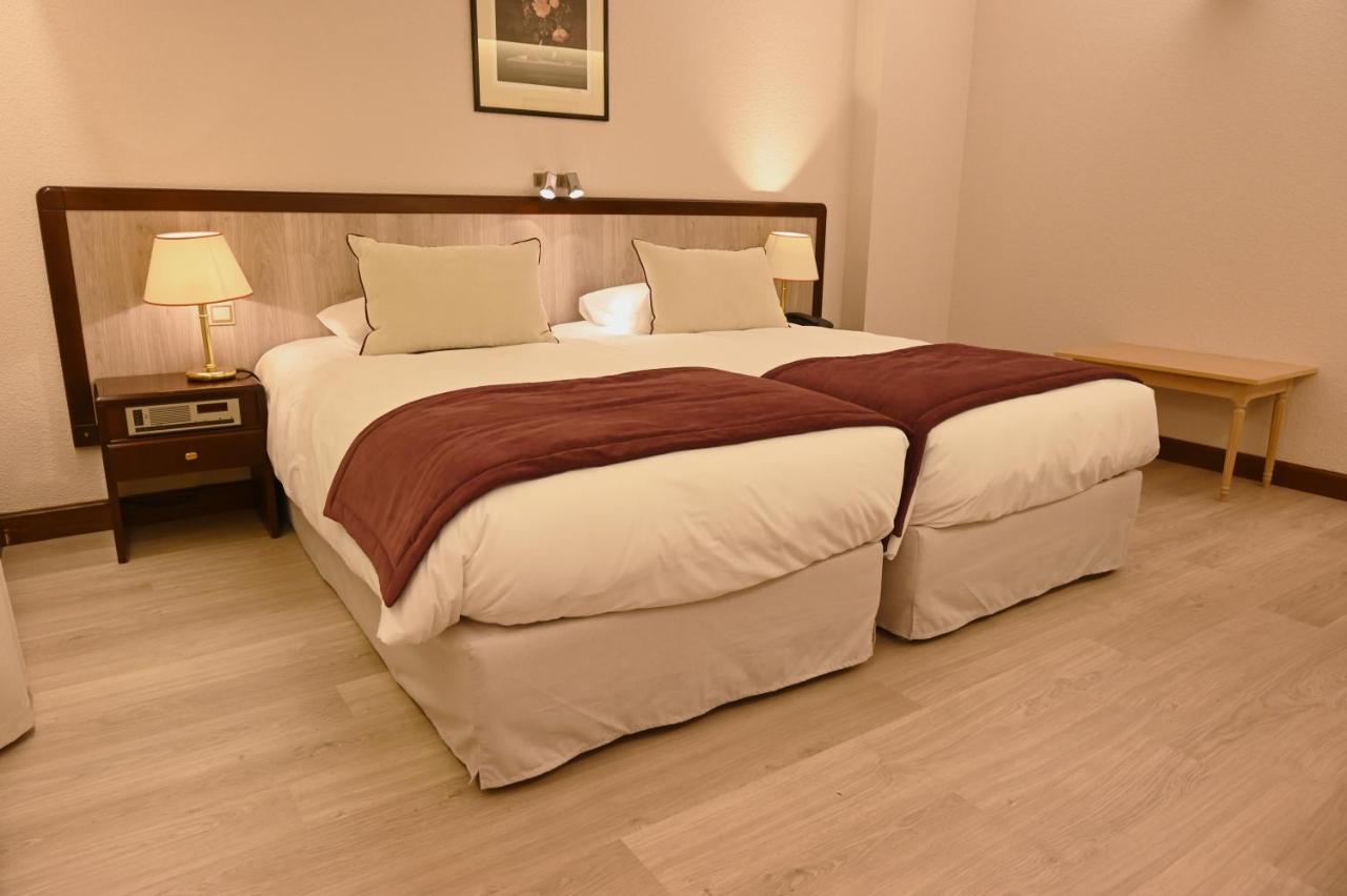 Hotel Le Rempart Турню Номер фото